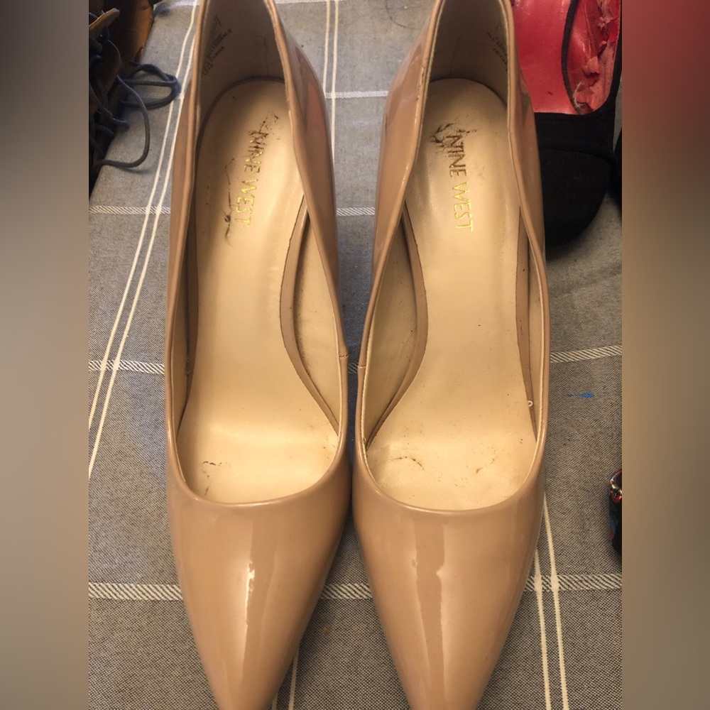 Nine West nude heels